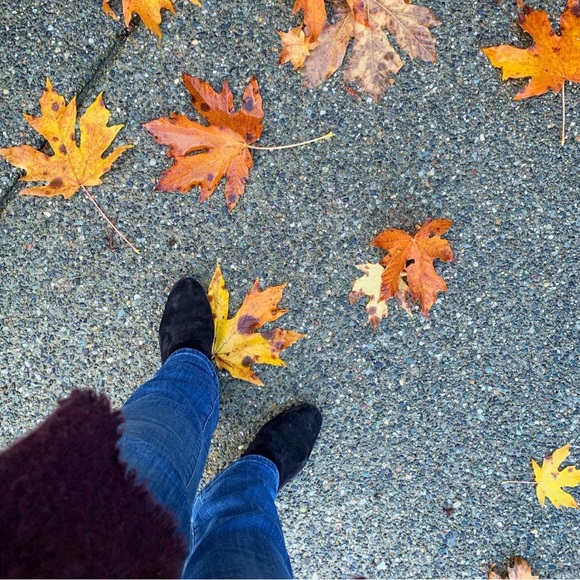 SCAN THIS CODE 4 $10 OFF YOUR FIRST PURCHASE! - Picture 7 of 12